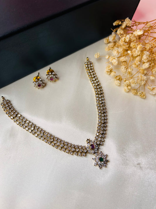 AD Classic Stone Necklace