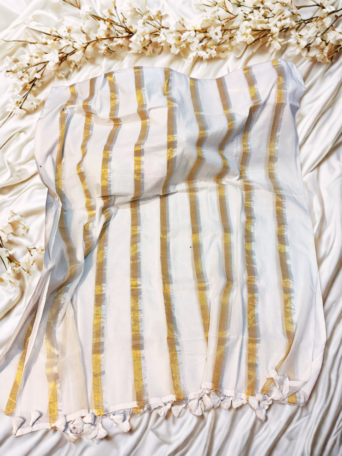 MulCotton Saree- White With Stripes