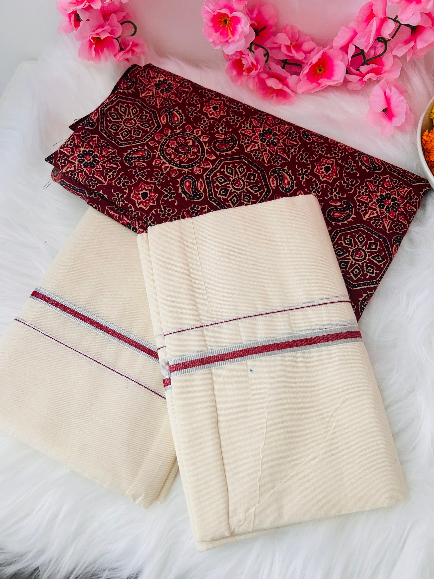 Set Mundu Saree - Ruby Red