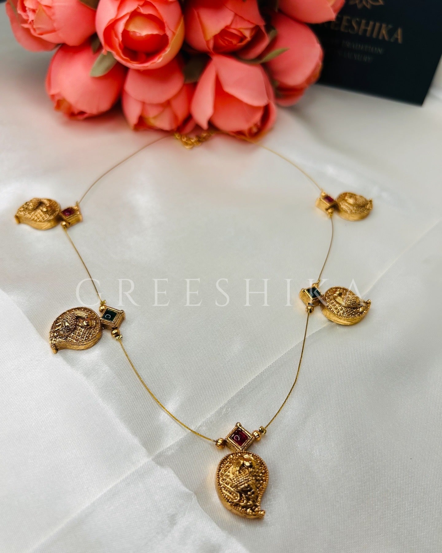MANGO MOTIF INVISIBLE CHAIN