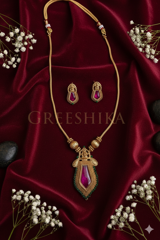 Vadamalli Palakka Pendant