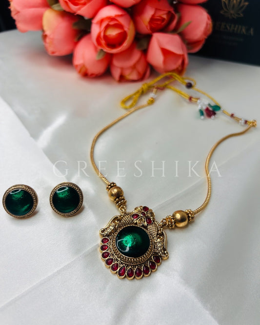 MADHI PENDANT SET- palakka