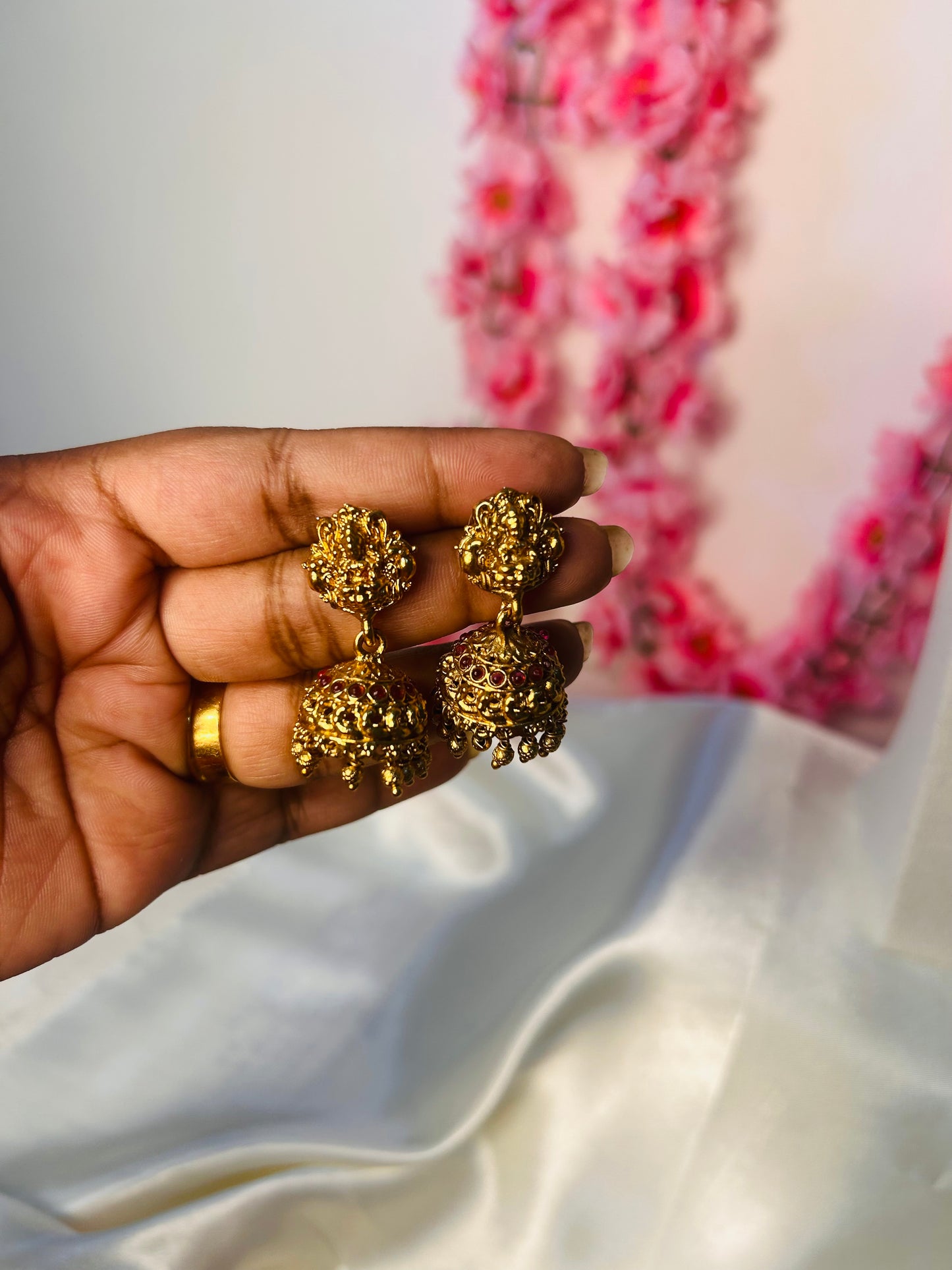 Daivik Gold Chain