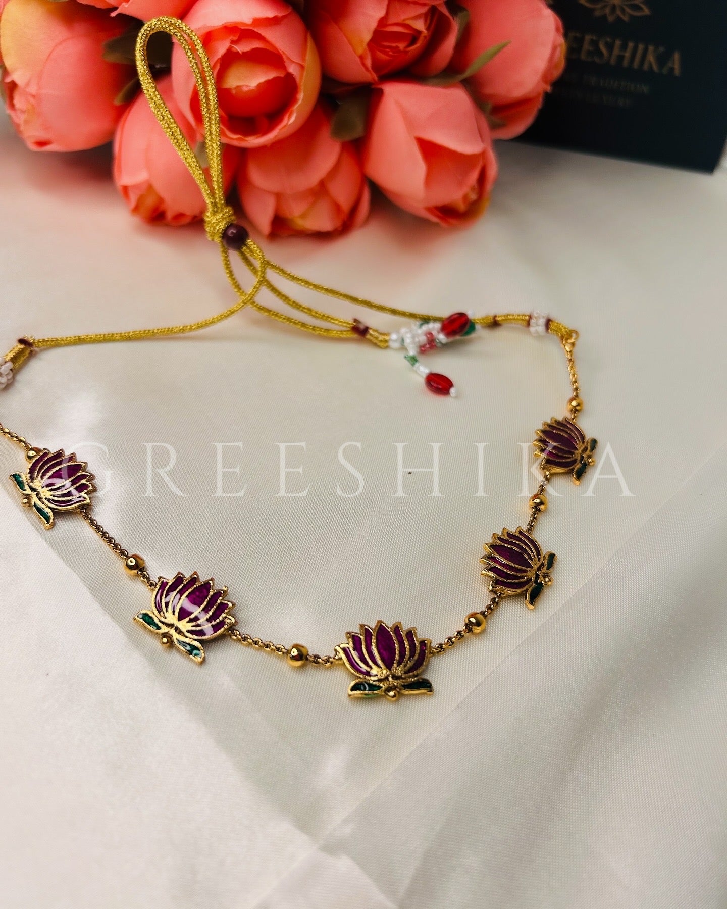 MANJU WARRIE INSPIRED LOTUS NECKSET
