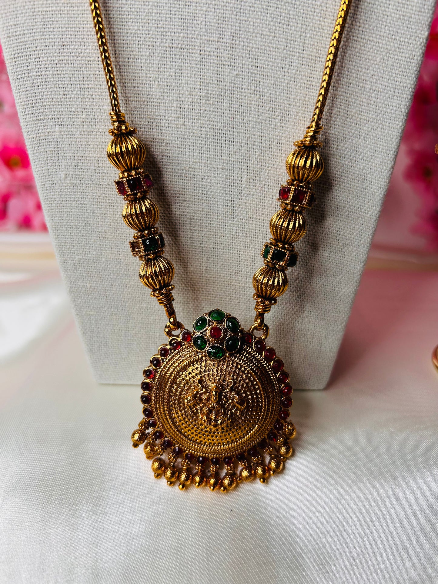 LEKSHMI PENDANT HARAM
