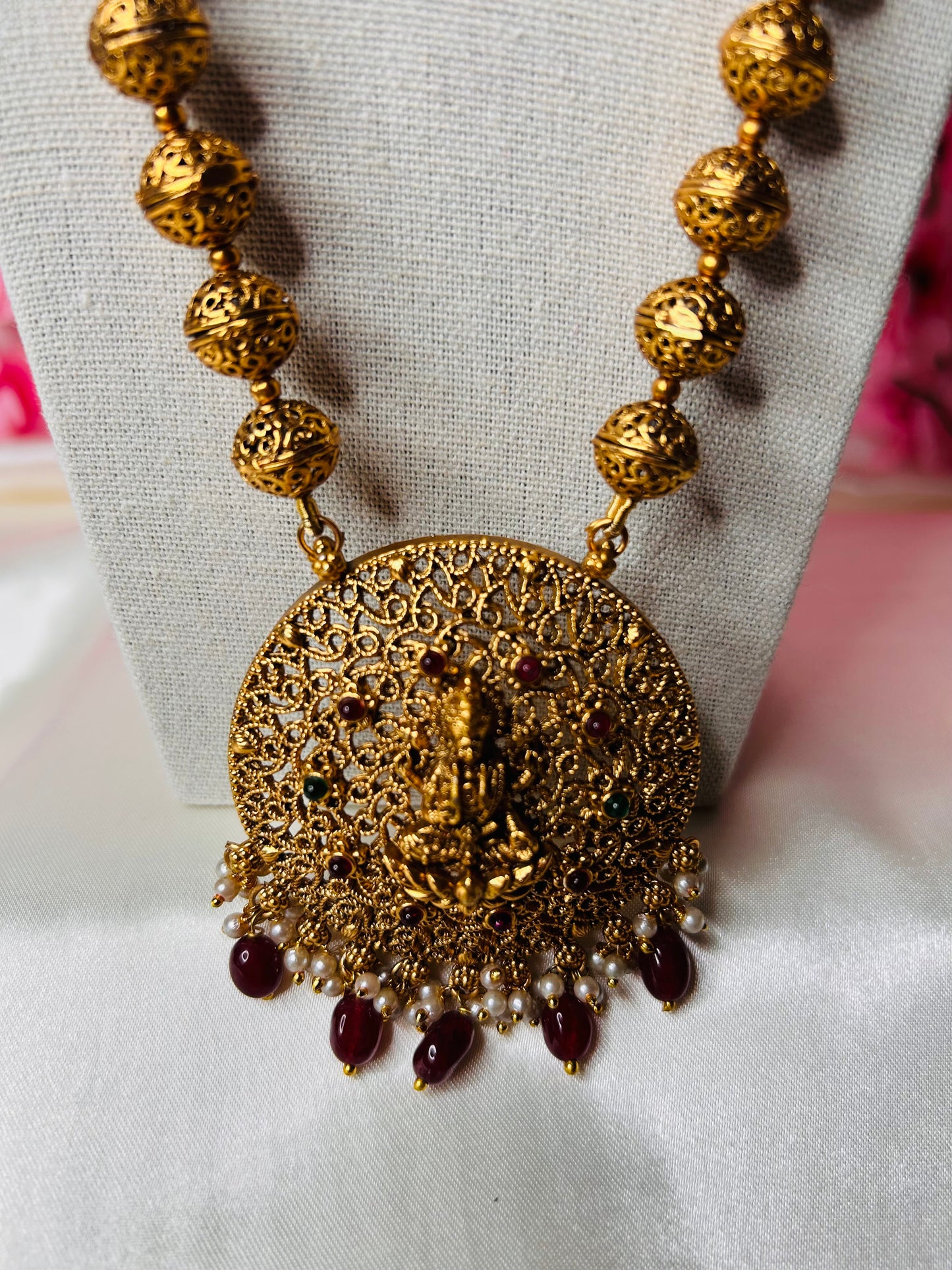 KEMP LAKSHMI PENDANT WITH JHUMKA