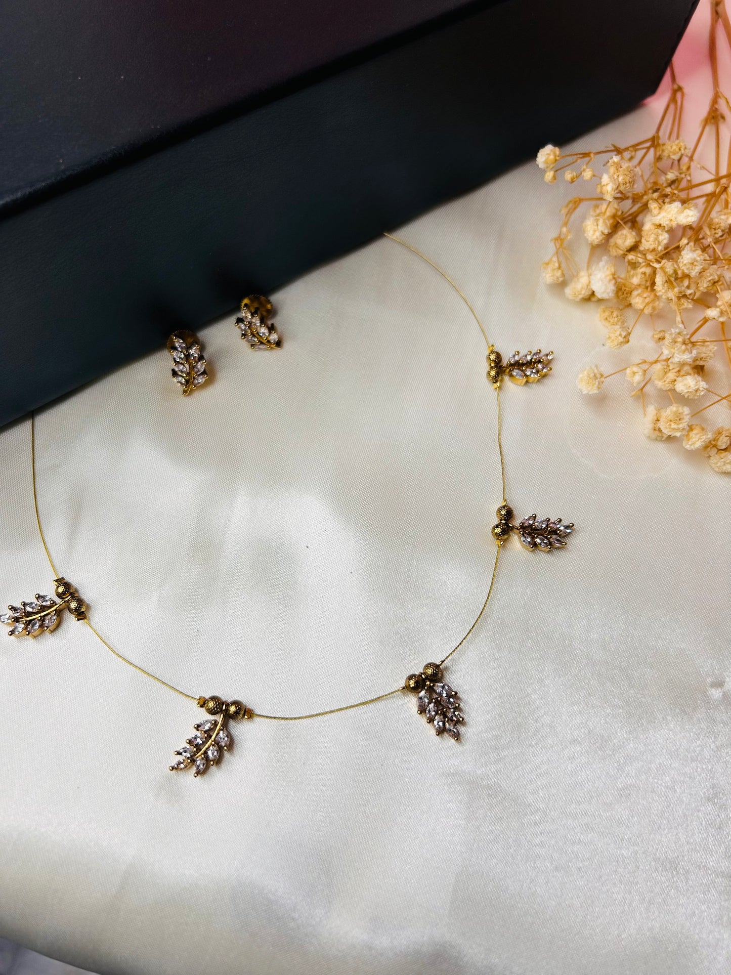 AD STONE INVISBLE CHAIN