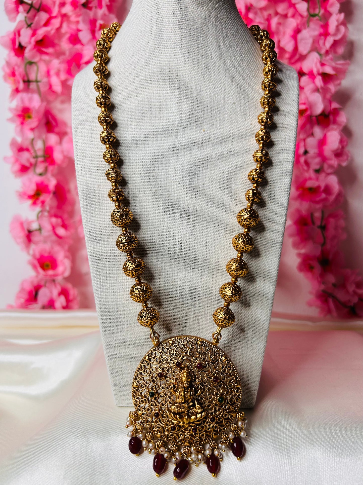 KEMP LAKSHMI PENDANT WITH JHUMKA