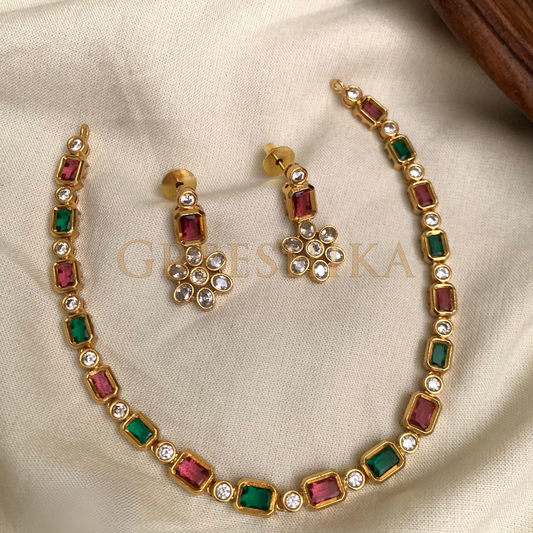 Floral Ad Stone Necklace