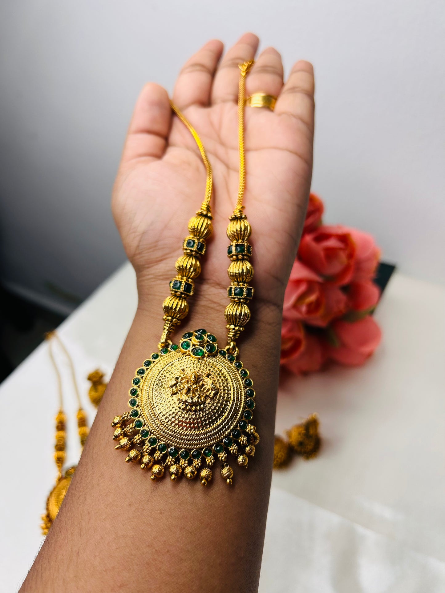 LEKSHMI PENDANT HARAM