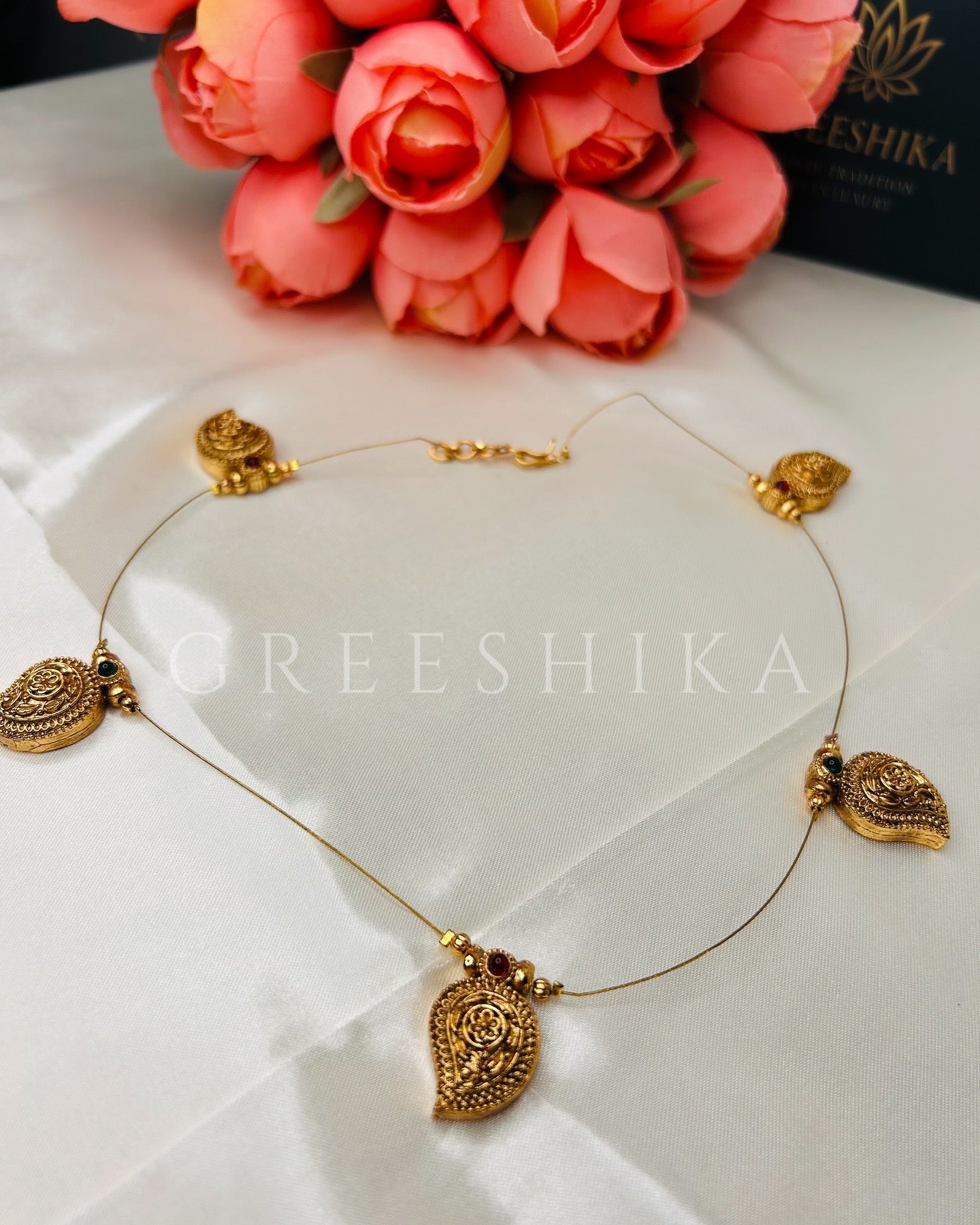 MANGO MOTIF INVISIBLE CHAIN