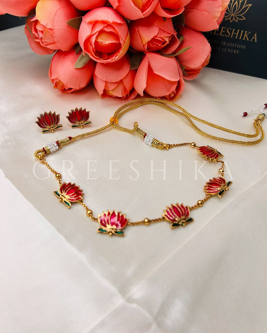 MANJU WARRIE INSPIRED LOTUS NECKSET