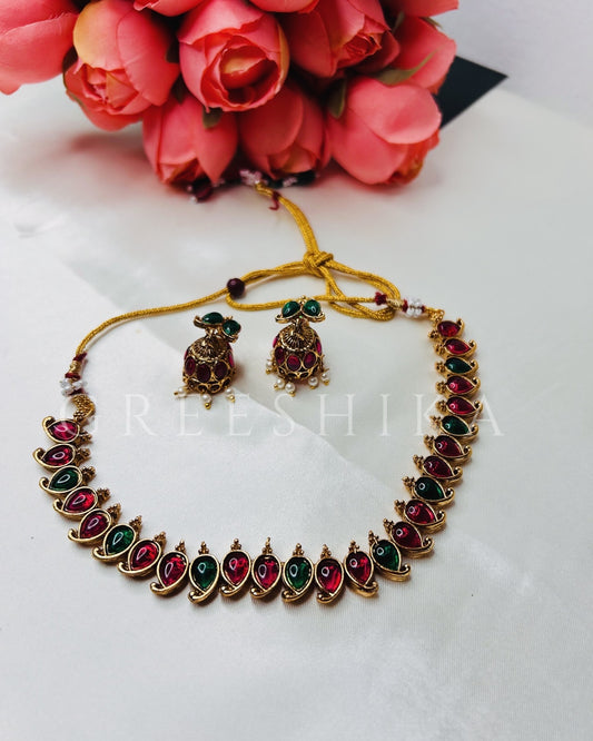 MANGO STONE SHORT NECKPIECSE WITH JHUMKA